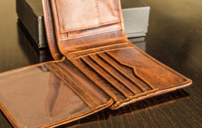 Kožená peněženka Lagen Cash Saver MAX Brick